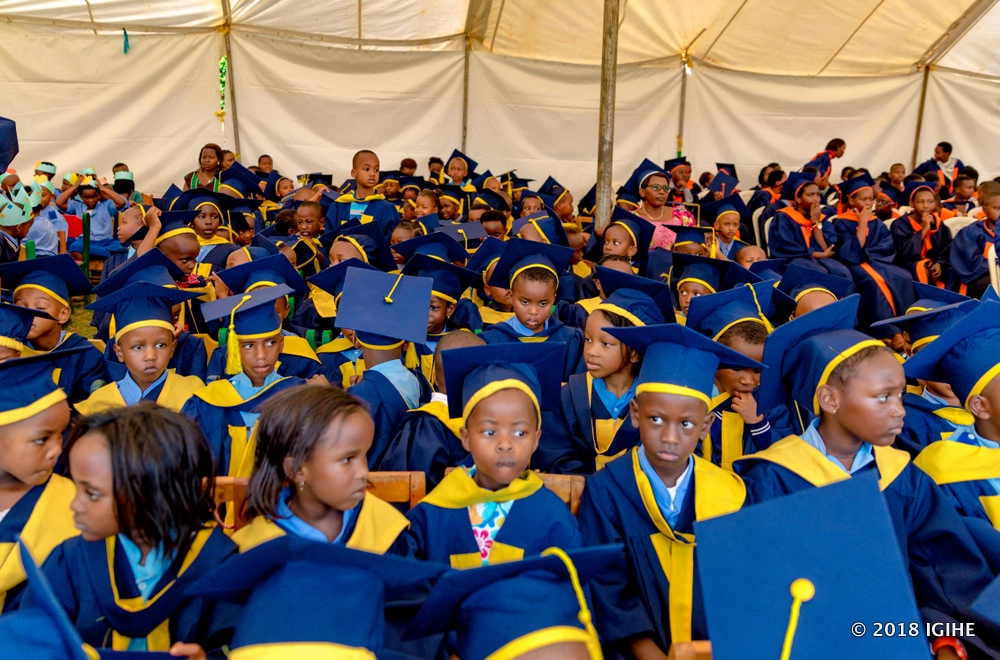 Amashuri yigenga mu gihirahiro cyo kubura abanyeshuri n’abarimu