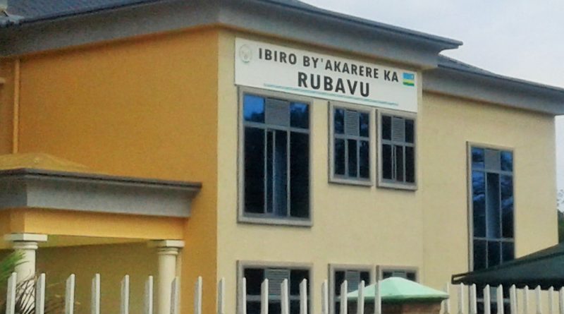 Rubavu: Hirukanwe abayobozi b’Imirenge barimo uherutse guhagararirwa n’umutetsi mu Kwibuka