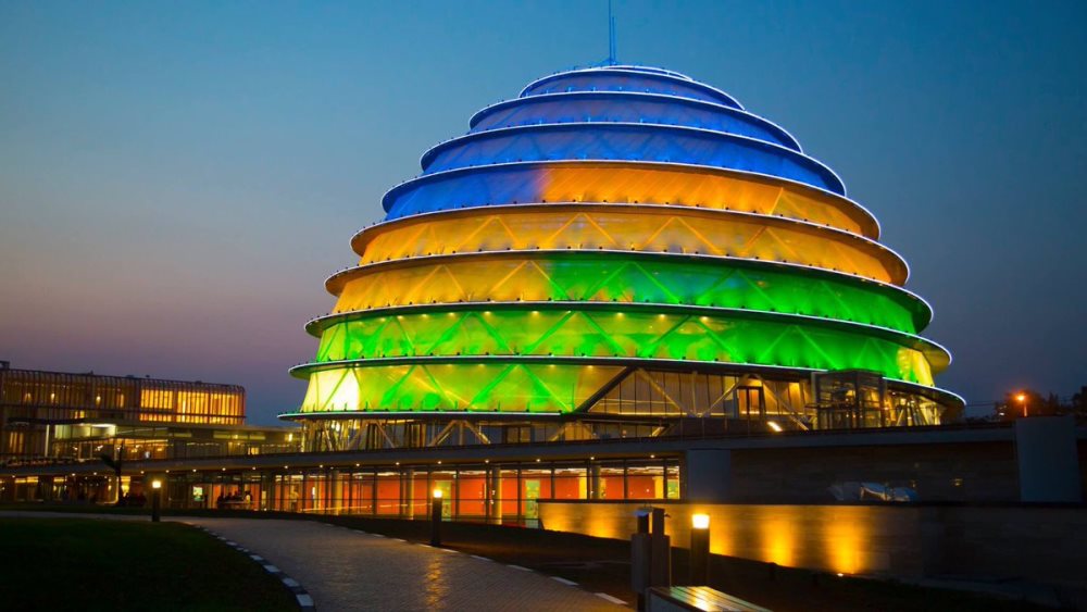 Mpayimana yahize kuvugurura inyubako ya ‘Kigali Convention Centre’ naramuka atorewe kuba Perezida