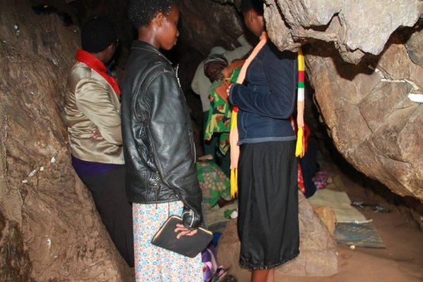 Ubutekamutwe n’amaco y’inda, intandaro y’insengero uruhuri zavutse nk’ibihumyo mu Rwanda