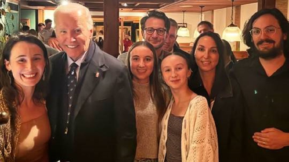 Biden yagaragaye mu ruhame nyuma yo gutangaza ko arwaye kanseri ya ‘Prostate’