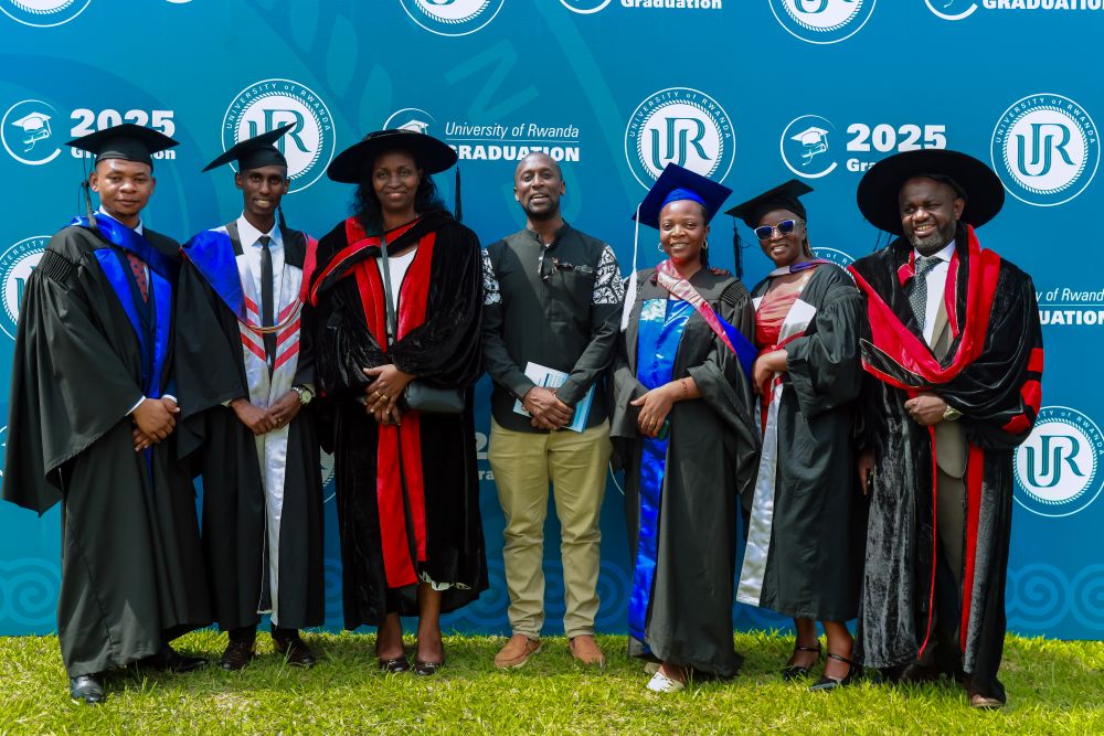 Imbamutima z’abafashijwe na Mastercard Foundation basoje amasomo muri UR