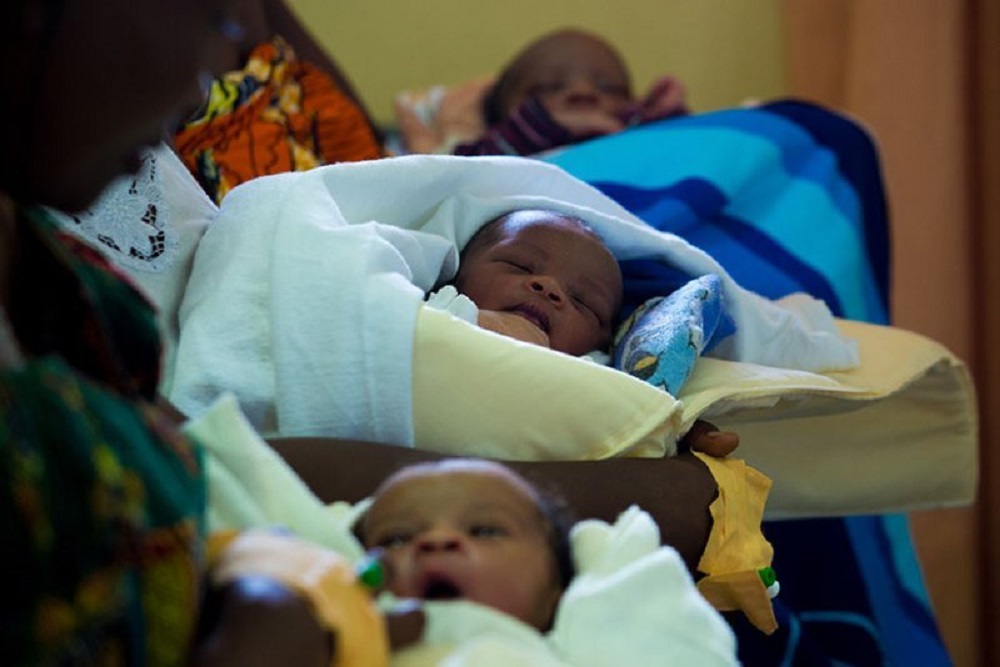 MINALOC ihangayikishijwe n’abatandikisha ku gihe  abavutse n’abitabye Imana