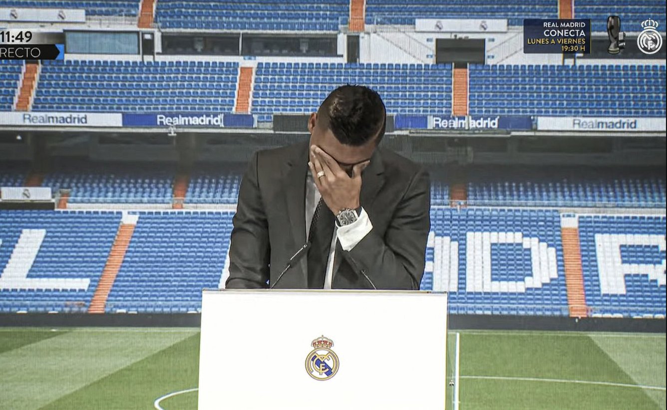 Casemiro yafashwe n’ikiniga ubwo yasezeraga Real Madrid