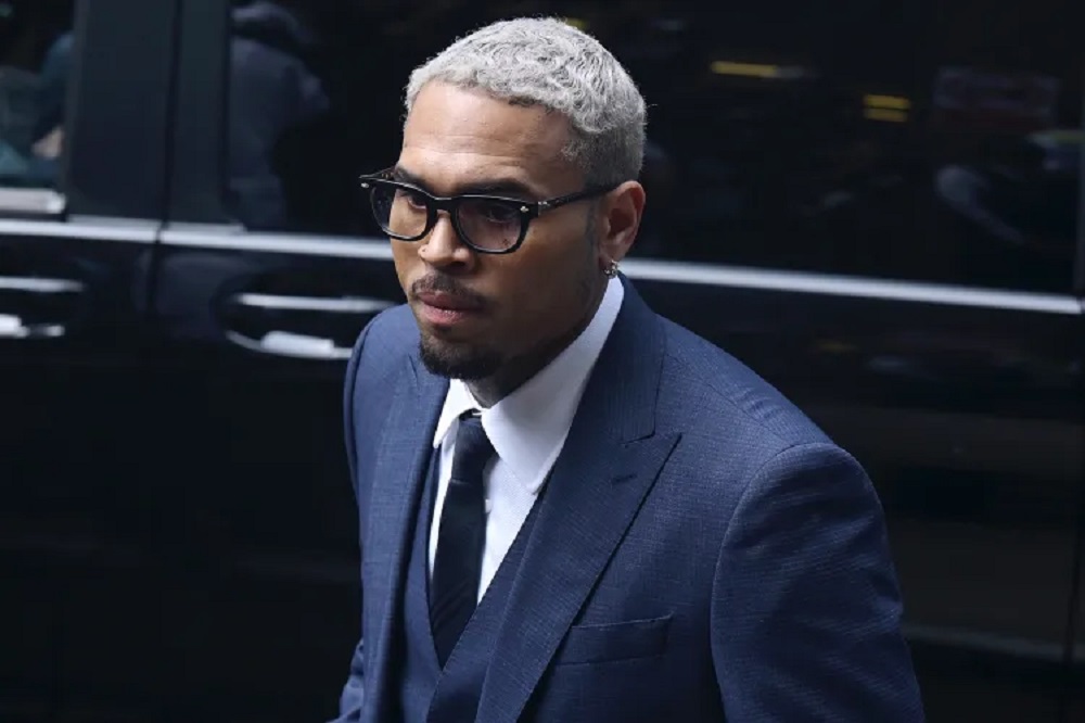 Chris Brown yitabye urukiko mu Bwongereza, atera utwatsi ibyo aregwa
