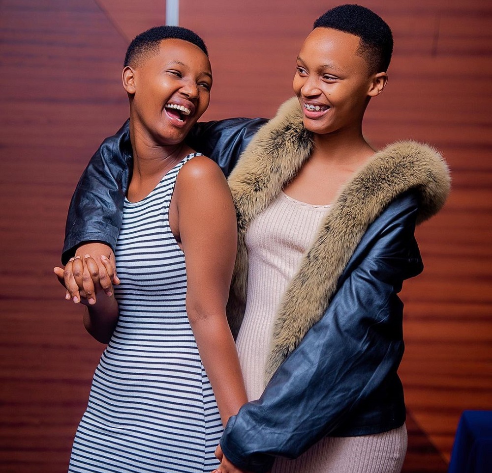 Vestine na Dorcas bagiye gutaramira hanze y’u Rwanda