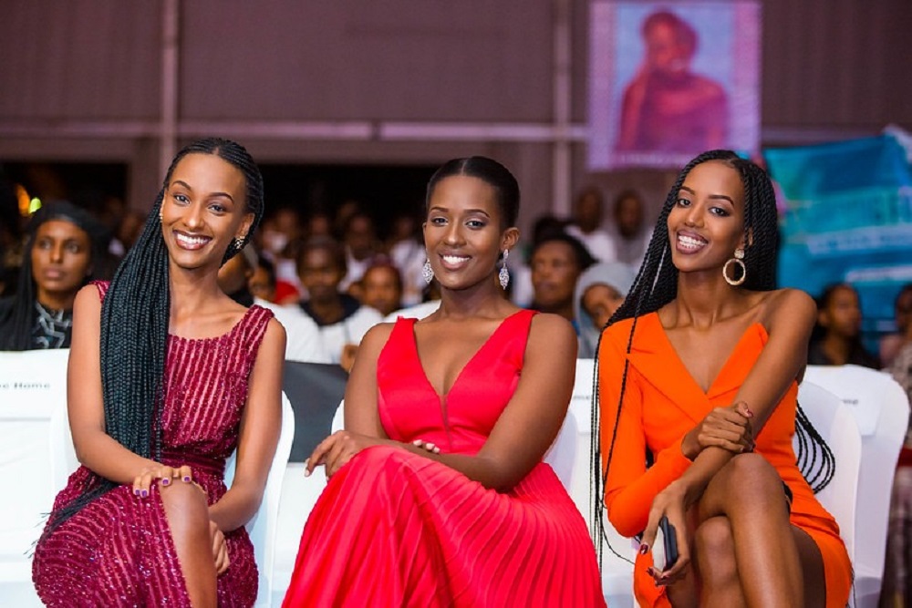 Miss Nimwiza Meghan, Iradukunda Liliane na Iradukunda Elsa mu bitabiriye urubanza rwa Prince Kid (Video)