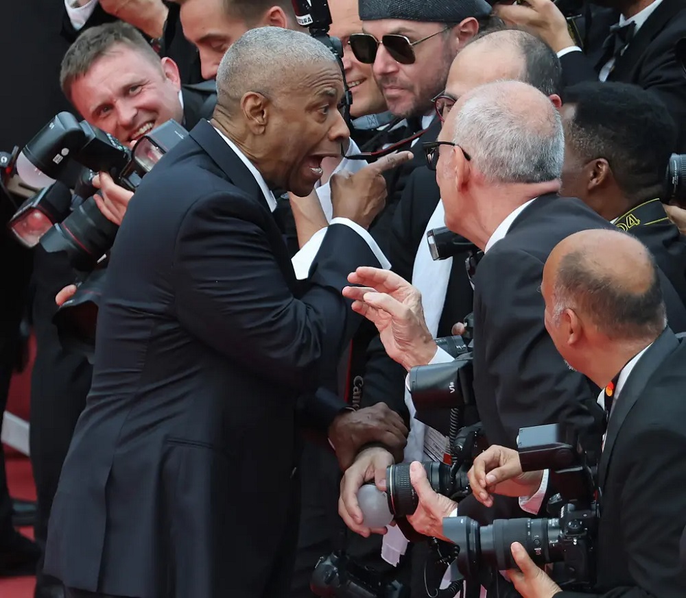Denzel Washington yashyamiranye n’umufotozi muri ‘Festival de Cannes’
