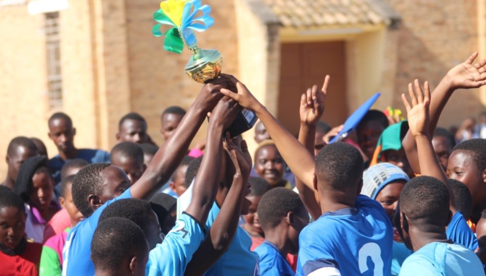 Amakipe 12 agiye guhagararira u Rwanda mu mikino ihuza amashuri ya EAC