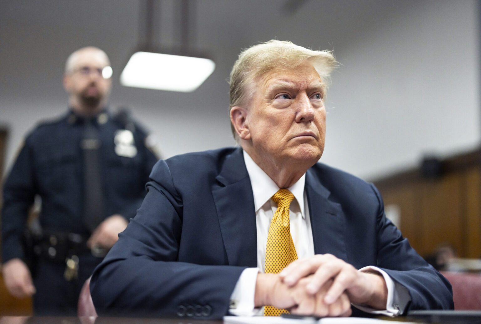 Perezida Trump yiyemeje gufunga abanyamakuru basohoye amakuru y’urugamba yari yagize ibanga