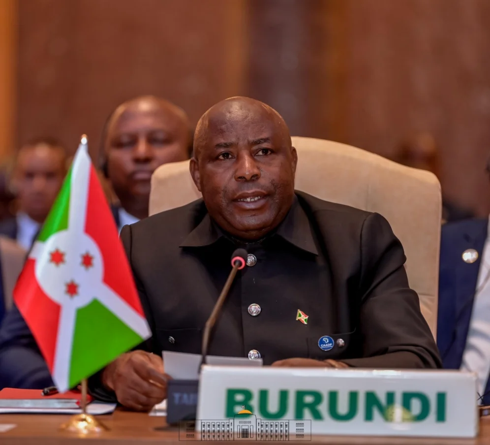 Perezida Ndayishimiye yababajwe n’inkongi yibasiye isoko ry’i Ngozi