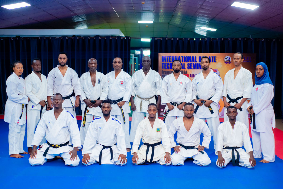 Sensei James Opiyo yahuguye abakina Karate mu Rwanda basaga 70 (Amafoto)