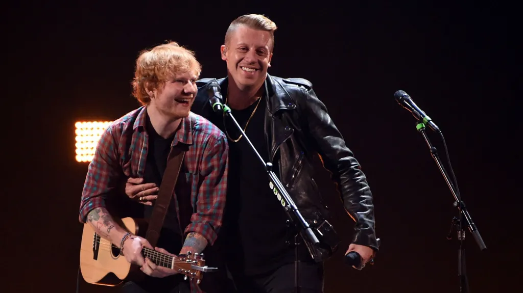 Ed Sheeran yavuze ko atari we wanzuye gukura Macklemore mu bitaramo bye