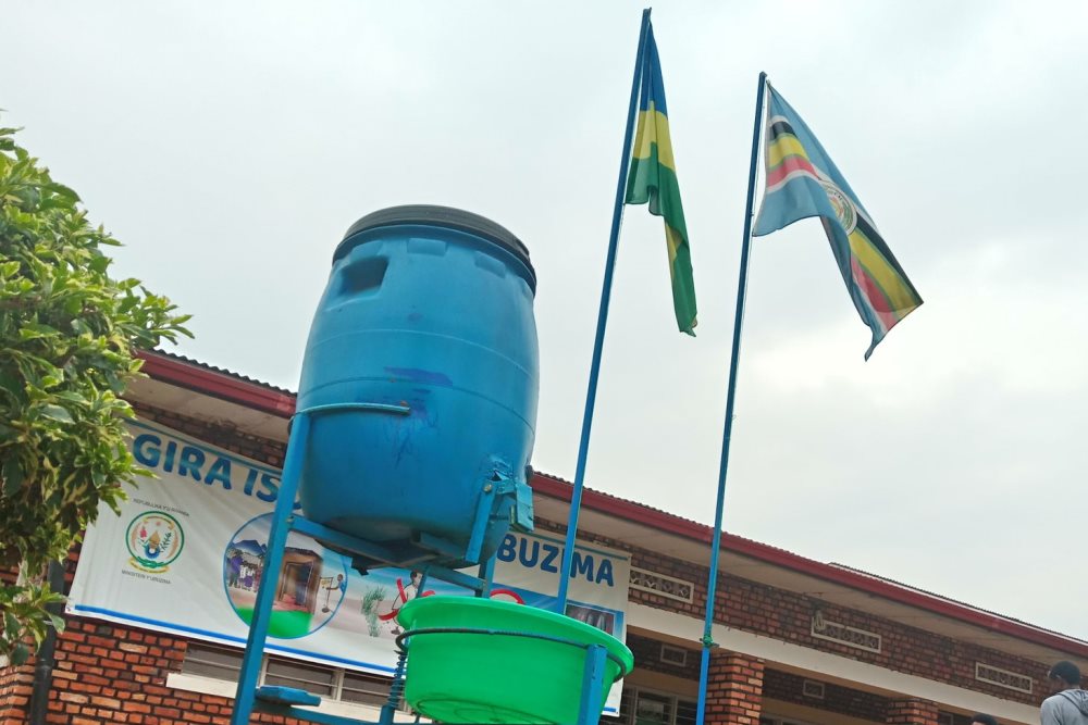 Gicumbi: Umugore yiyahuye nyuma yo guhabwa inguzanyo, umugabo we akavuga ko bayibye