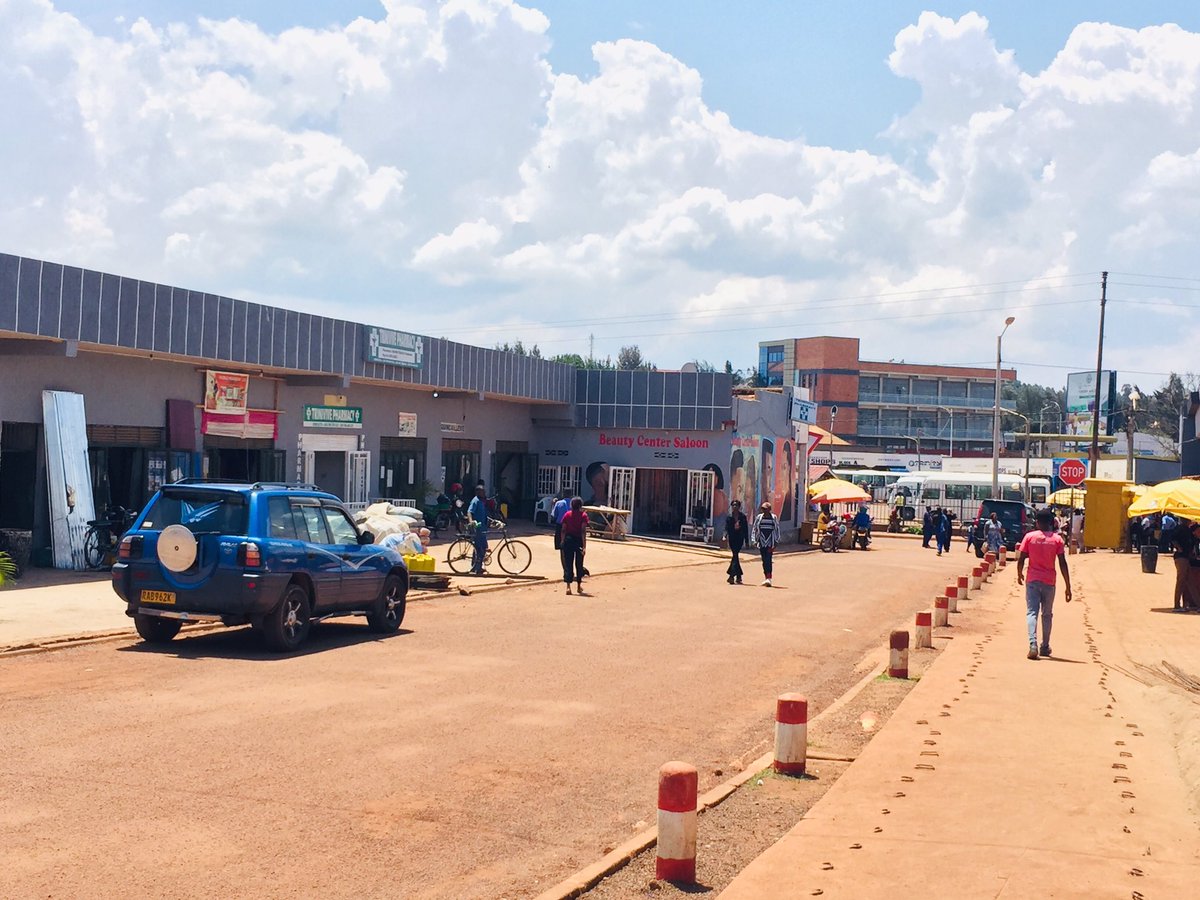 Iburasirazuba: Abikorera bahomba miliyoni 135 Frw buri mwaka kubera kutagira aho bakorera 'Expo'