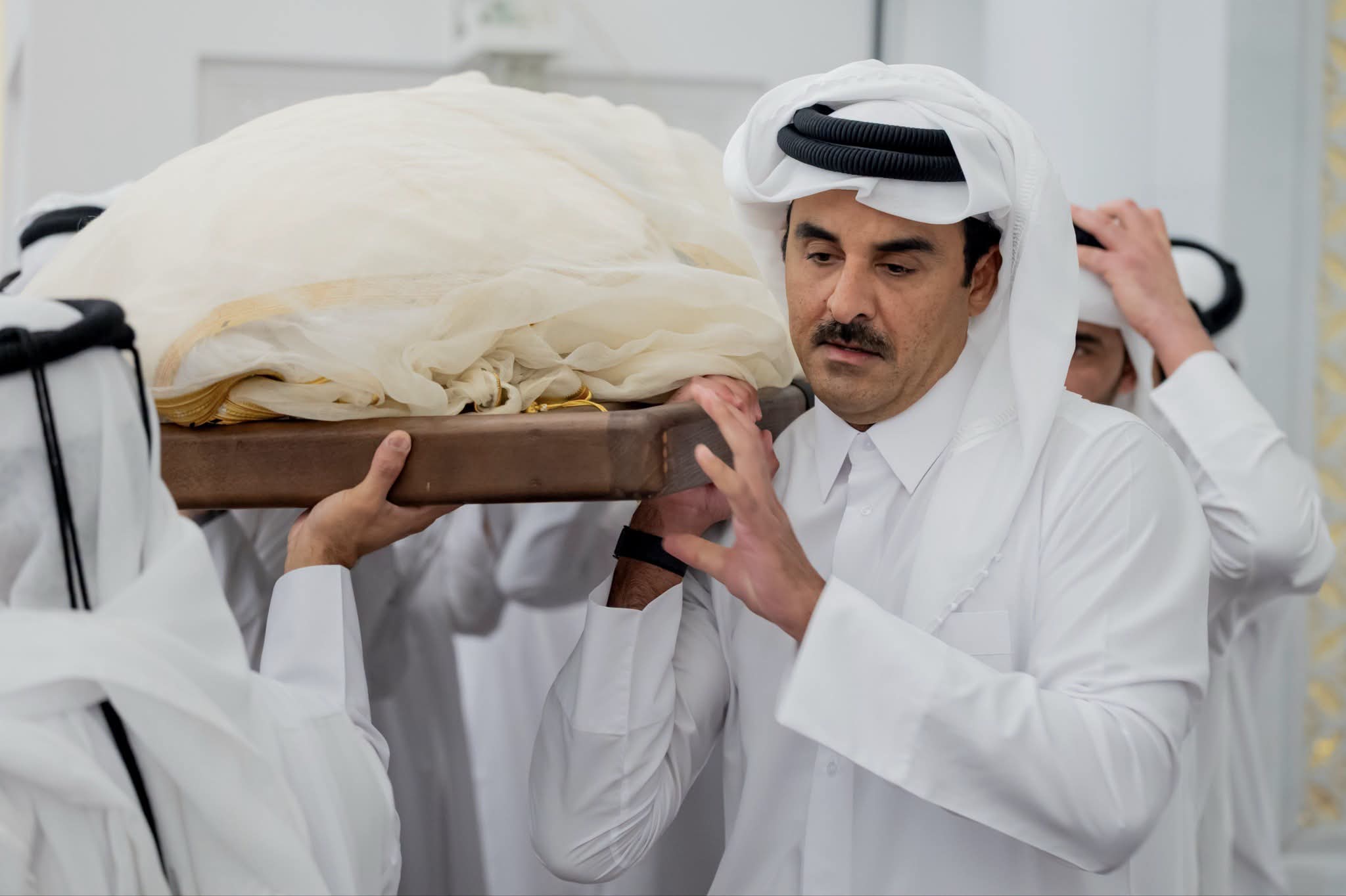 Arasezerwaho n’abarimo Perezida Kagame: Urwibutso kuri Sheikh Hamad wagize Qatar igihangange