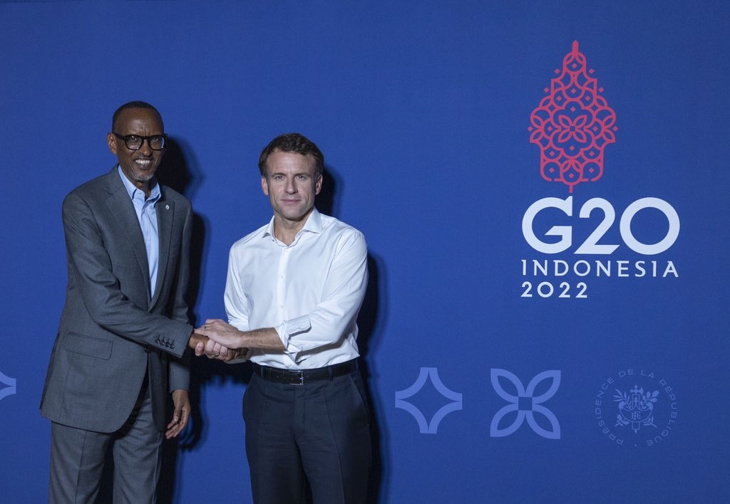 Perezida Kagame yakiriwe ku meza na Emmanuel Macron w’u Bufaransa
