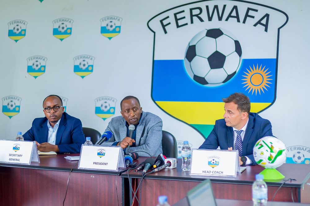 FERWAFA yavuze ku by'abakinnyi b'Amavubi batahamagawe