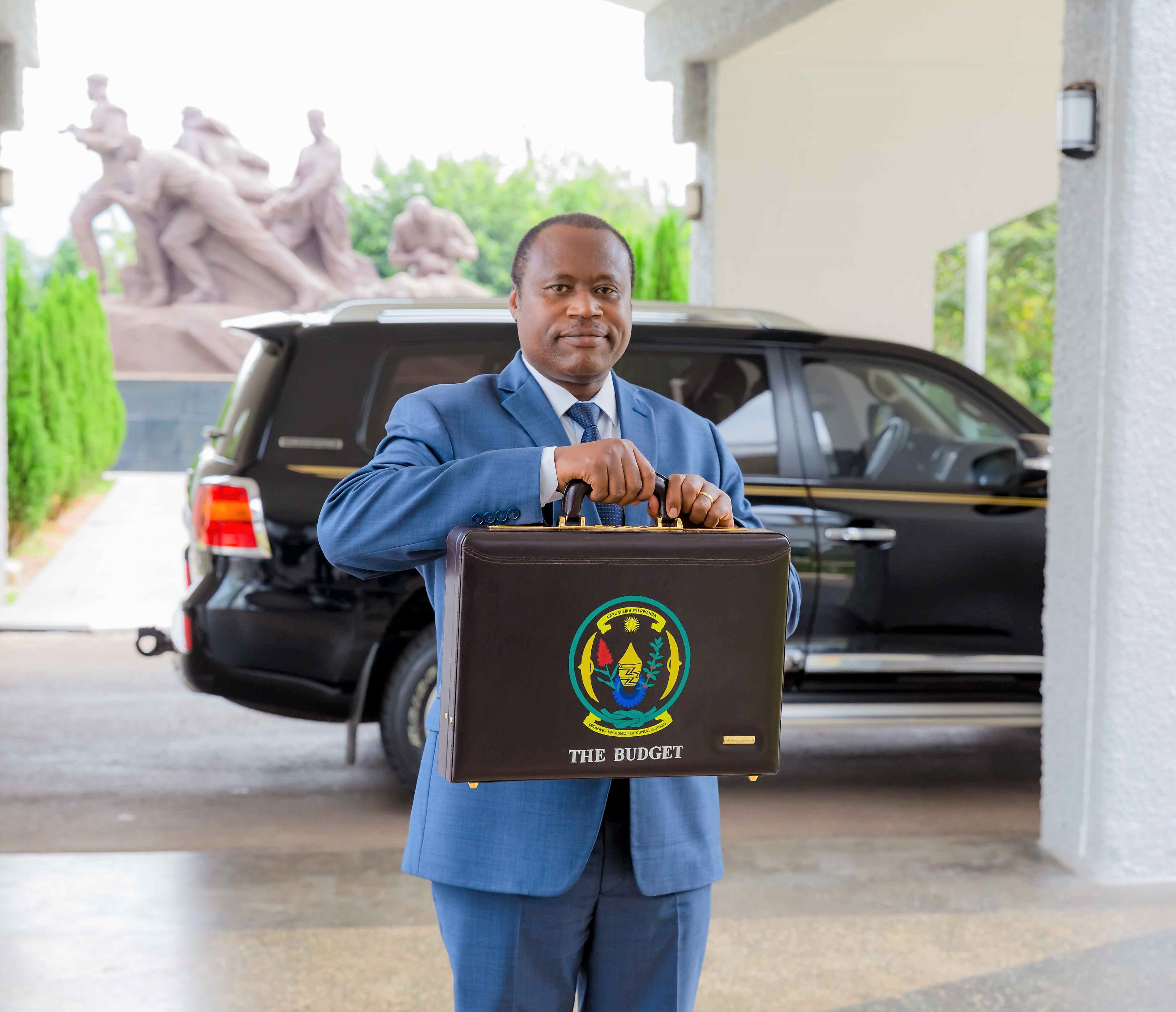 Abadepite bemeje ishingiro ry’umushinga w’ingengo y’imari ya miliyari 4658,4 Frw ya 2022/2023