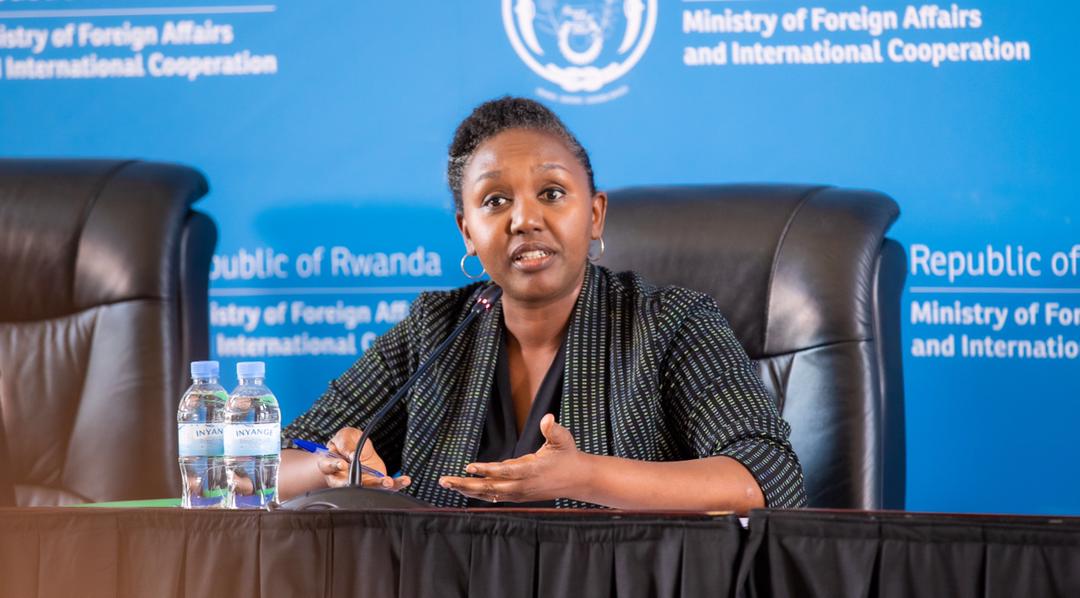 U Rwanda rwavuze ku ihagarikwa ry’urugendo rw’abimukira ba mbere bo mu Bwongereza