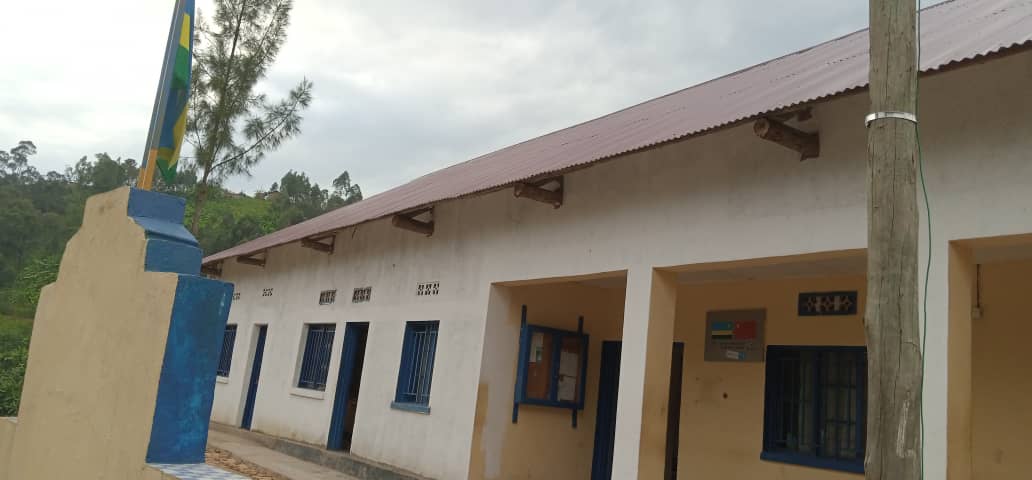 Gakenke: Abaturage biyemeje kwivugururira ibiro by’umurenge