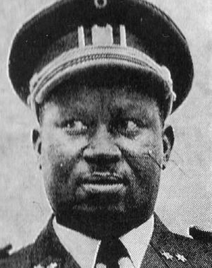 Umunsi Col. Nsekalije avuga ko adatonesheje ab’iwabo ngo bige bazamutera amabuye