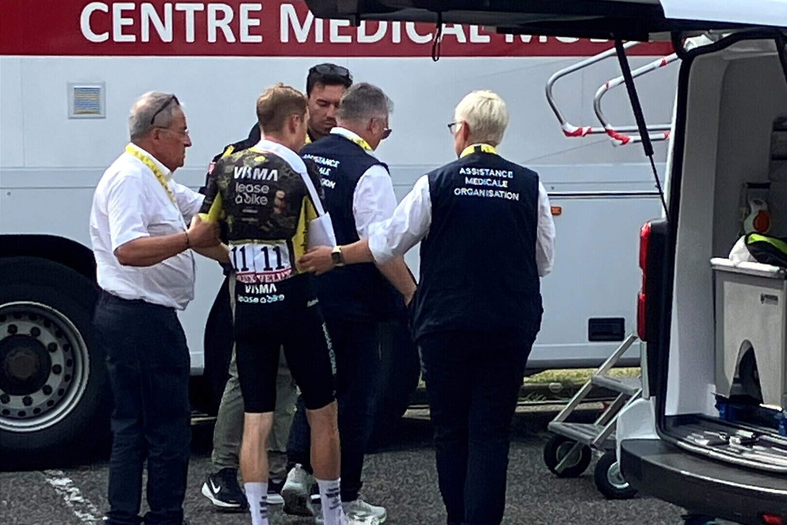 Tour de France: Jonas Vingegaard yakoze impanuka, ava mu isiganwa