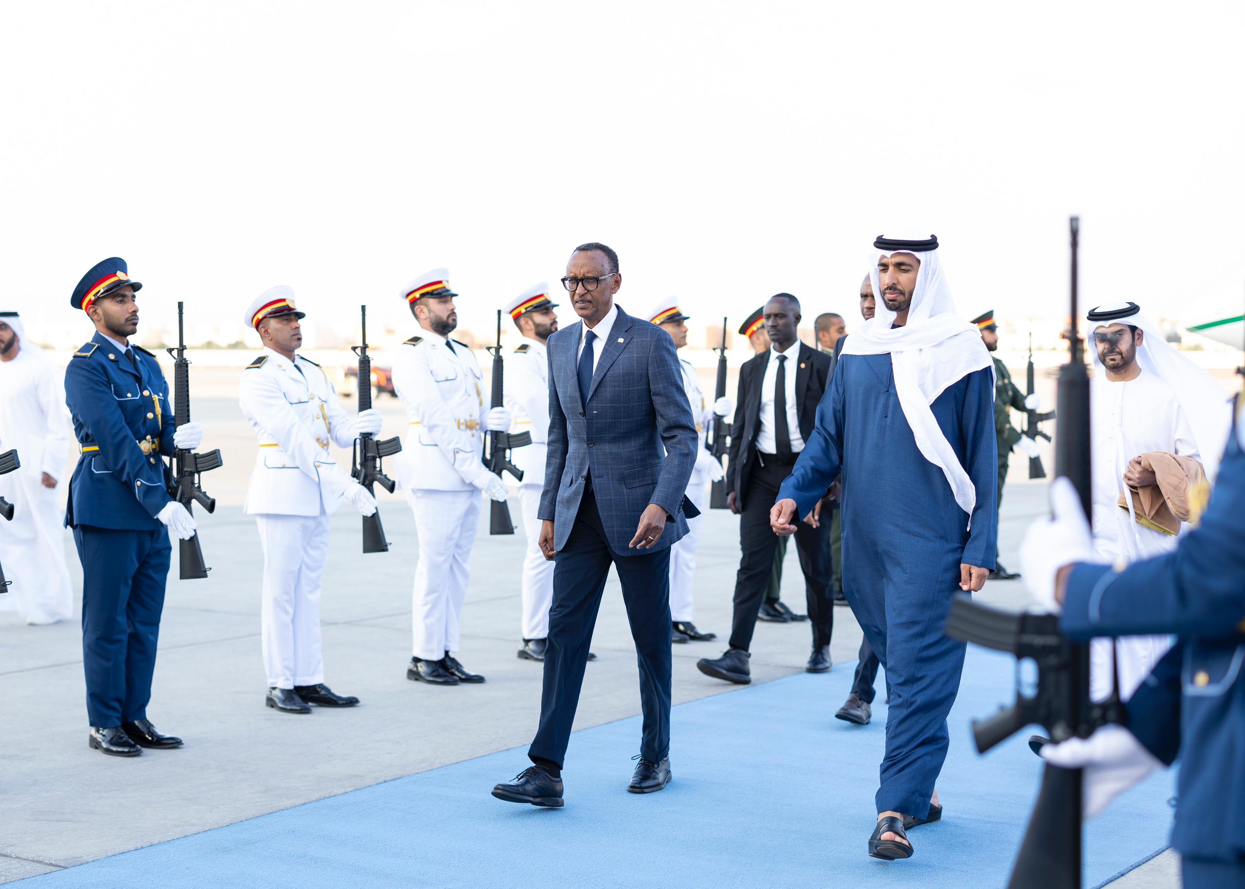 Perezida Kagame yageze i Abu Dhabi