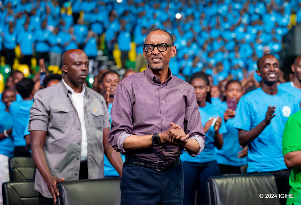 Perezida Kagame yakebuye Urubyiruko rugoreka Ikinyarwanda