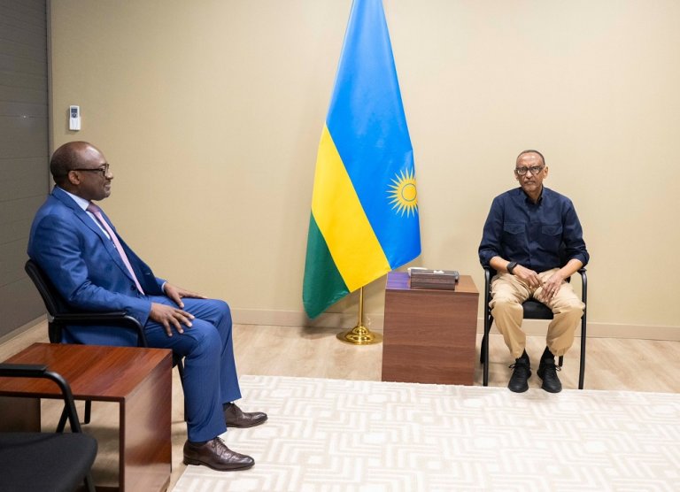 Ibyihariye kuri  Dr Mihigo ushyigikiwe n’u Rwanda mu guhatanira kuyobora OMS Africa