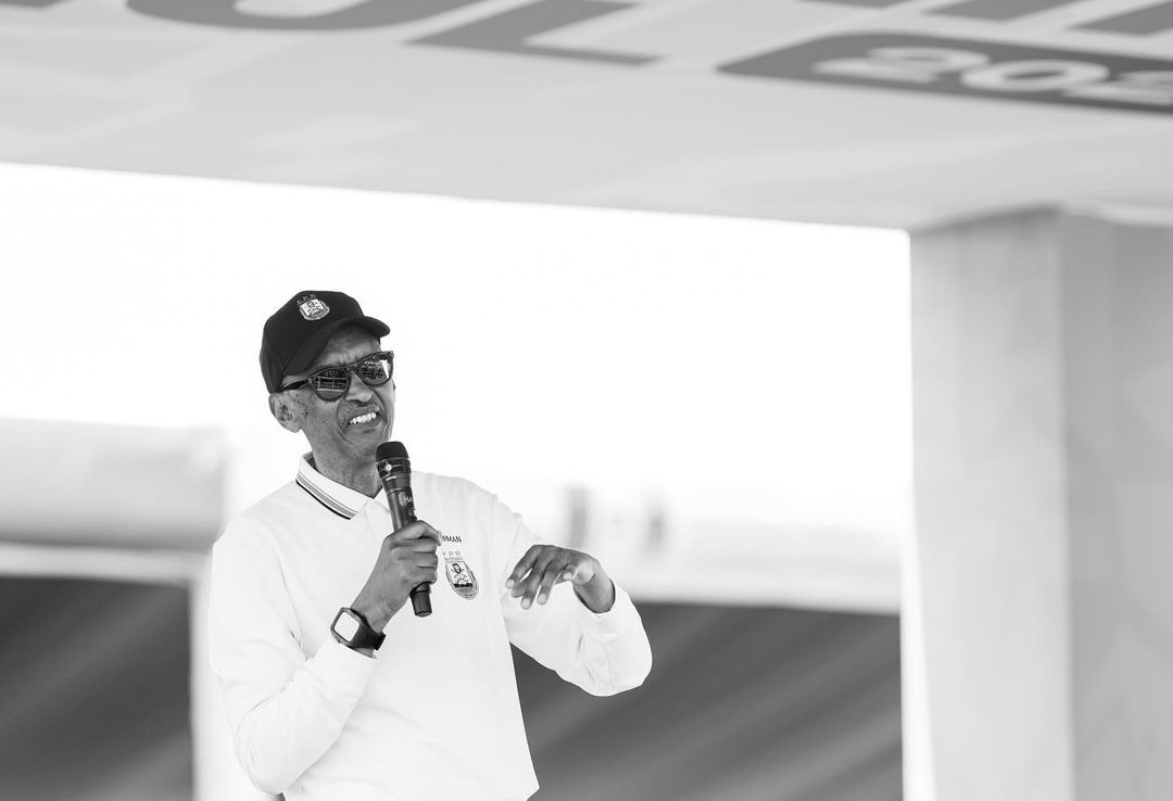 Ibyago u Rwanda rwagize ni ukugira abayobozi b'abapumbafu- Paul Kagame