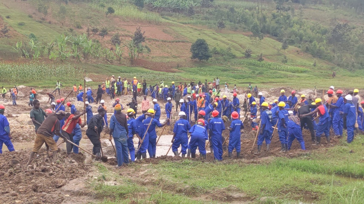 Kamonyi: Mu mezi atatu gusa hegitari 20 z’igishanga cya Gikoro zangijwe n’ubucukuzi butemewe