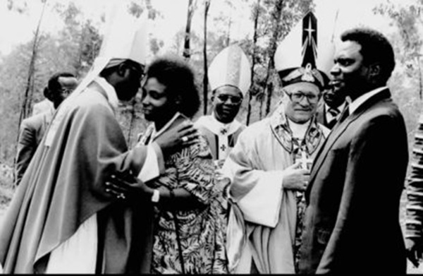 Umunsi Intumwa ya Papa isabira Habyarimana kwirukanwa muri Kiliziya kubera umugambi wa Jenoside