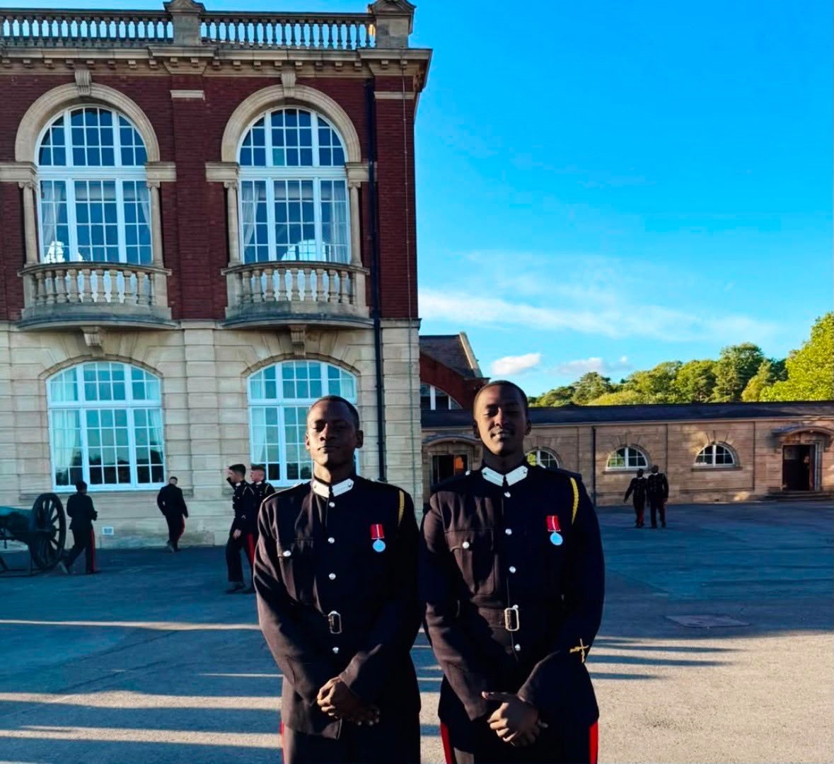 Umuhungu wa Gen Muhoozi yarangije amasomo ya gisirikare muri Royal Military Academy Sandhurst