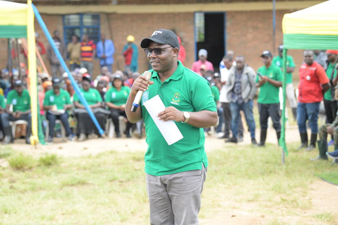 Minisitiri Musabyimana yasabye abaturiye umupaka wa RDC kuba maso