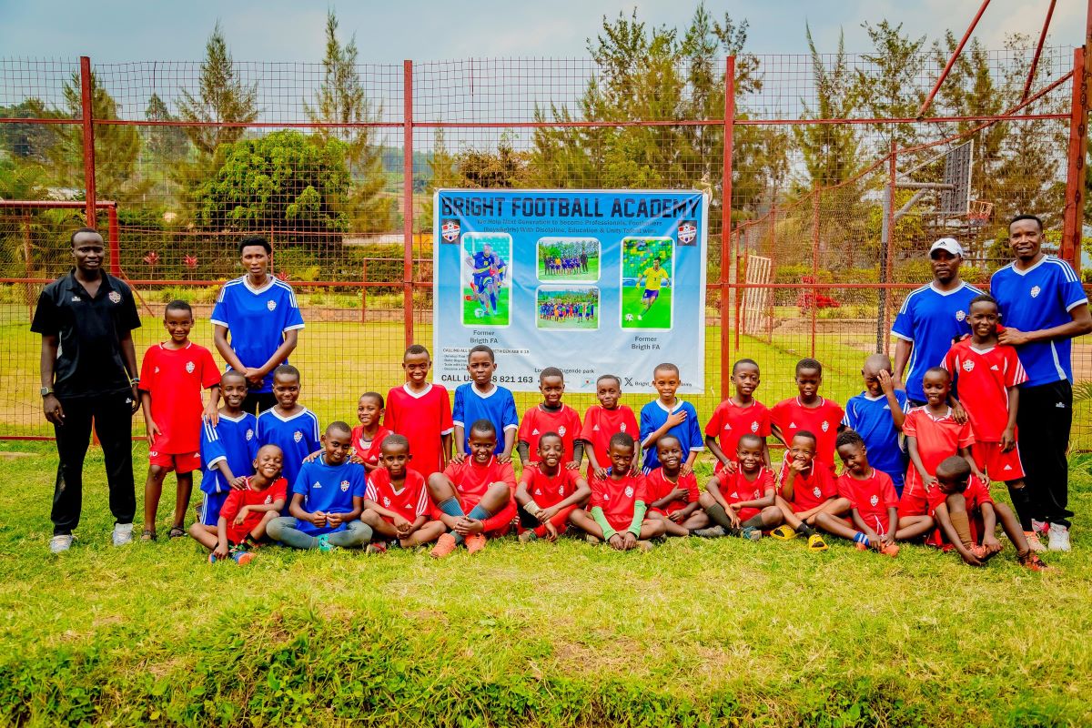 Danny Usengimana na Mangwende bashinze irerero rya ruhago