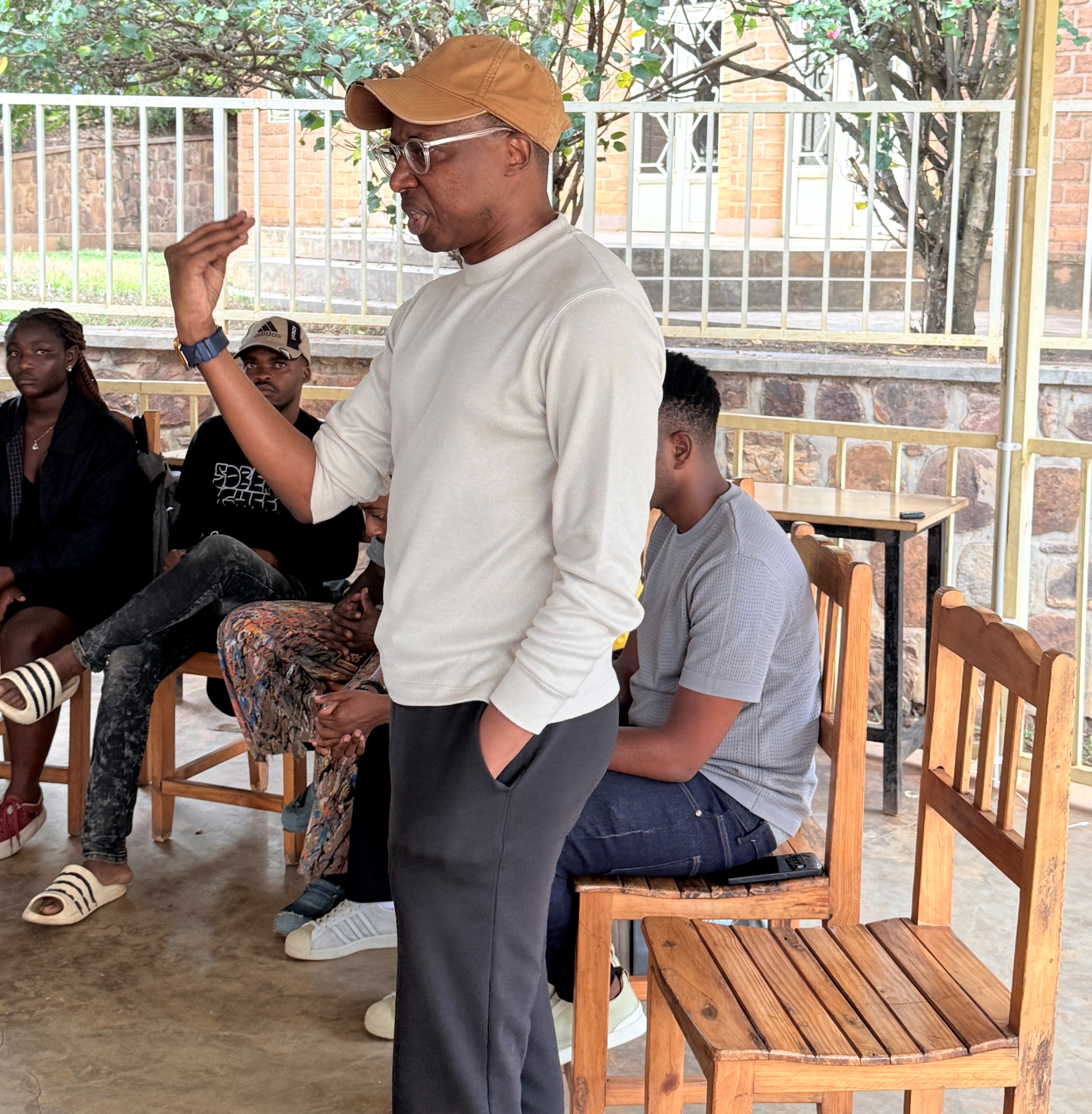 Nimwiyubaha mu kazi kanyu abantu na bo bazabubaha; Atome ku banyarwenya