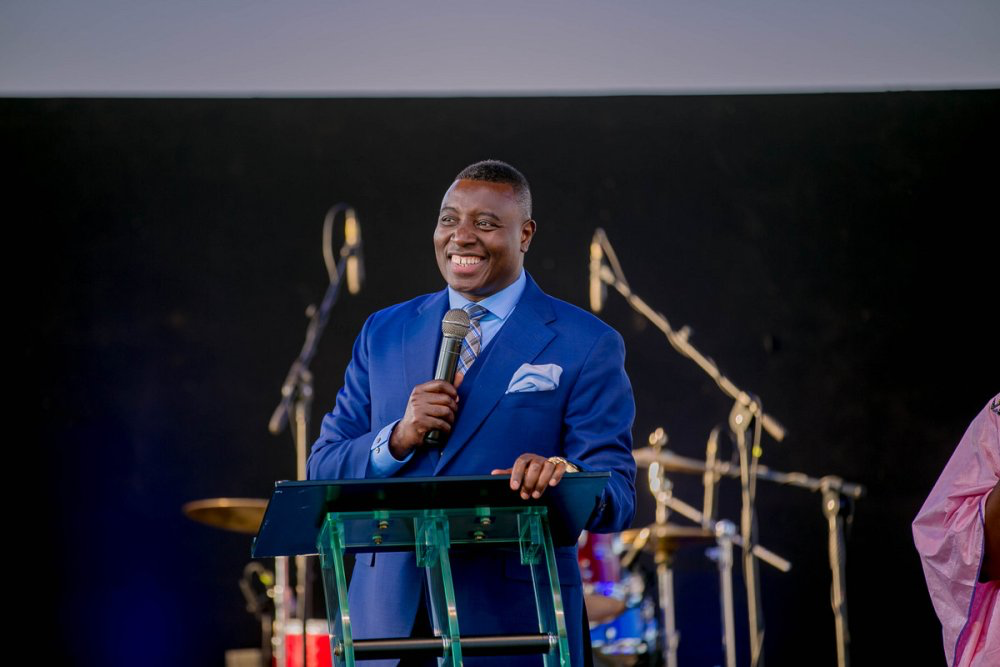Zion Temple yasabye imbabazi ku magambo ya Gitwaza wavuze ko “umwuka w’abarozi” uba mu baforomo n’ababyaza