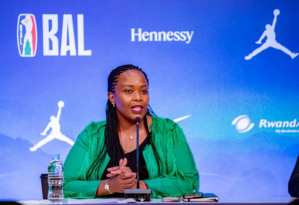 Clare Akamanzi yatatuye ubufatanye bw’u Rwanda na BAL, intego ze nk’umuyobozi wa NBA Africa n’ibindi