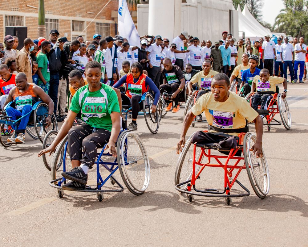 Huye: Abafite ubumuga  basiganwe ku tugare (Amafoto)