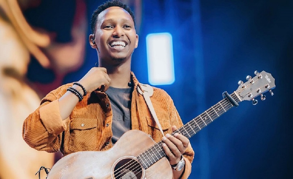 Israel Mbonyi yiyongereye mu bazaririmba mu gitaramo cya Pasika