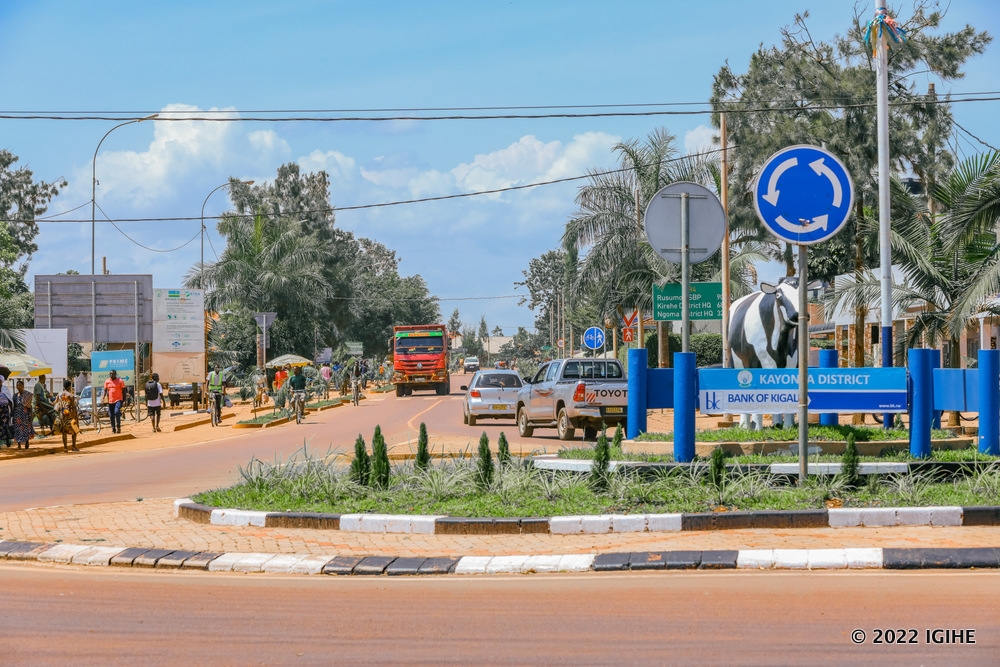 Kayonza: Umusaza yishe umugore we akoresheje isuka na we ariyahura