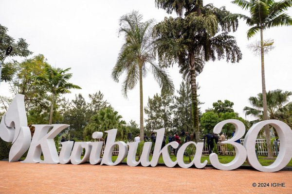 Ku myaka 17 ni bwo yamenye ko nyina yatewe inda n’Interahamwe: Ubuhamya