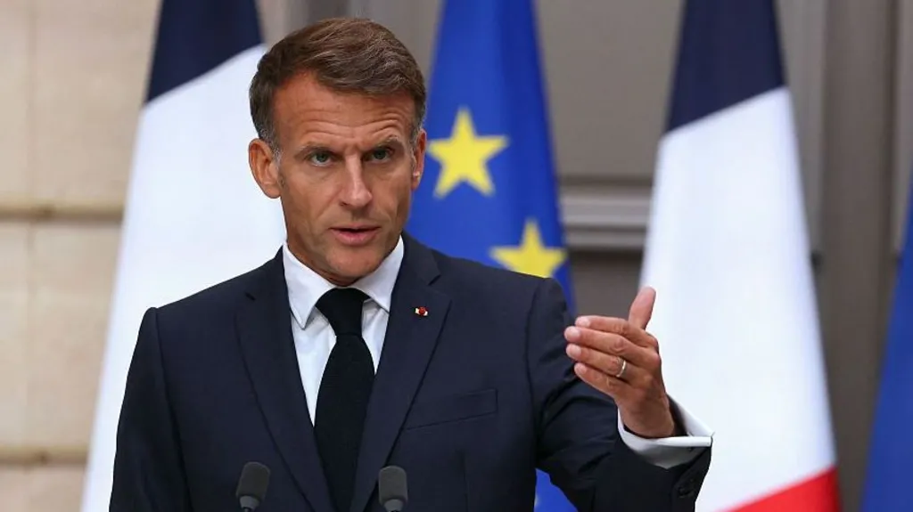 Perezida Macron yemeje ko u Bufaransa buryamiye amajanja bwikanga ibitero by’u Burusiya