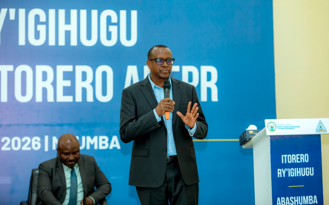Babikora kugira ngo bandireho: Minisitiri Bizimana ku  bakunze kumwibasira