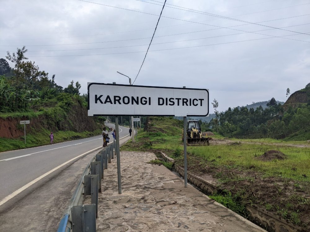 Umugore w’i Karongi yiyahuye akimara kubyara