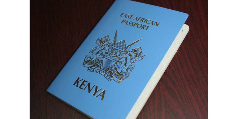 Ukekwaho ubujura yafatiwe mu rugo rw’umupfumu asaba intsinzi, Pasiporo ya Kenya ku isonga: Ay’ingenzi mu Karere