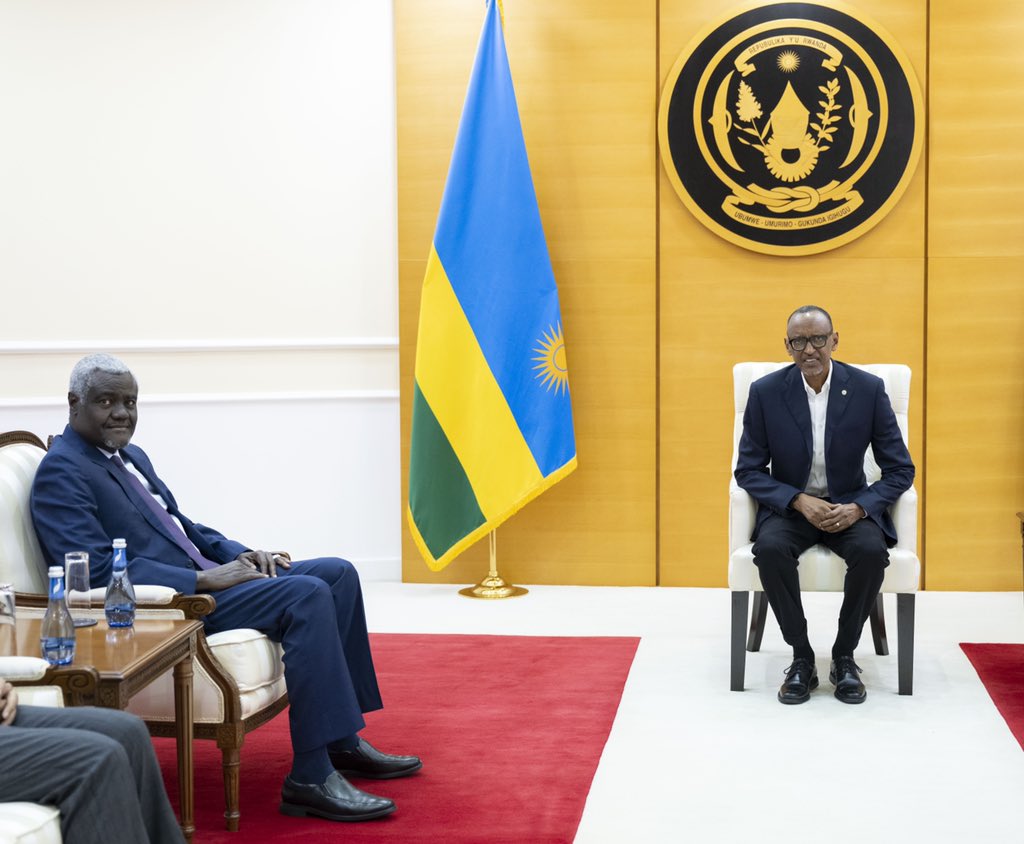 Perezida Kagame yagiranye ibiganiro na Perezida wa Komisiyo ya Afurika Yunze Ubumwe