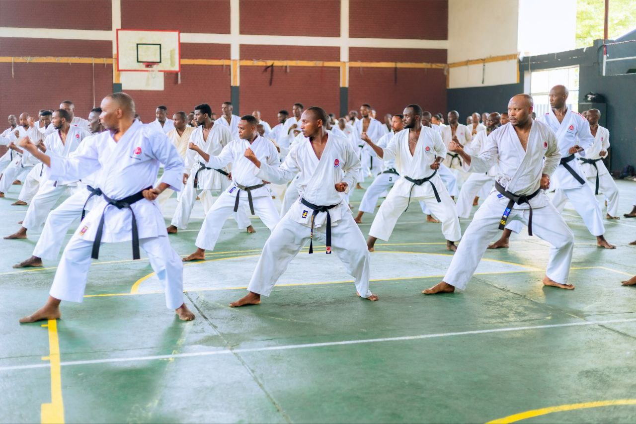 Abakarateka 120 bo mu Rwanda bahuguwe kuri tekiniki z’uyu mukino