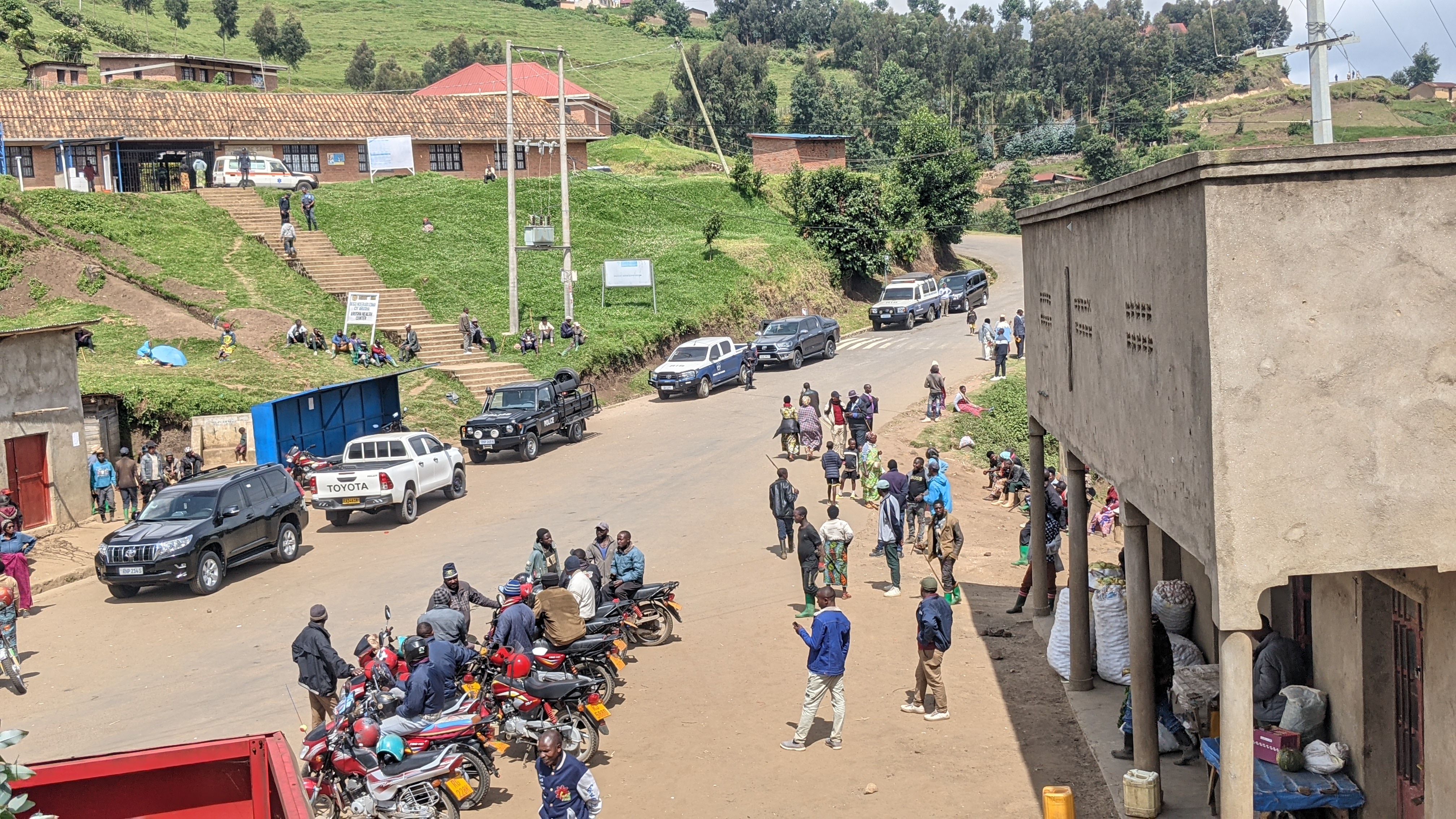 Nyabihu: Hari gukorwa iperereza ku cyishe abaturage batandatu baherukaga gusangira inzoga